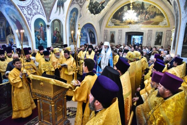 Настоятель собора принял участие во встрече митрополита Оренбургского и Саракташского Петра.