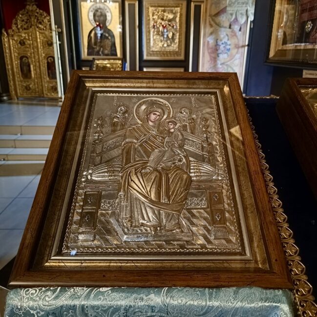 Неделя 12-я по Пятидесятнице. Божия Матерь «Всецарица».