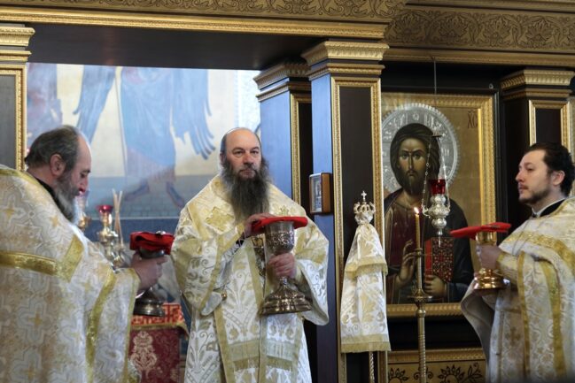 Архиерейская Литургия в Неделю Сыропустную.