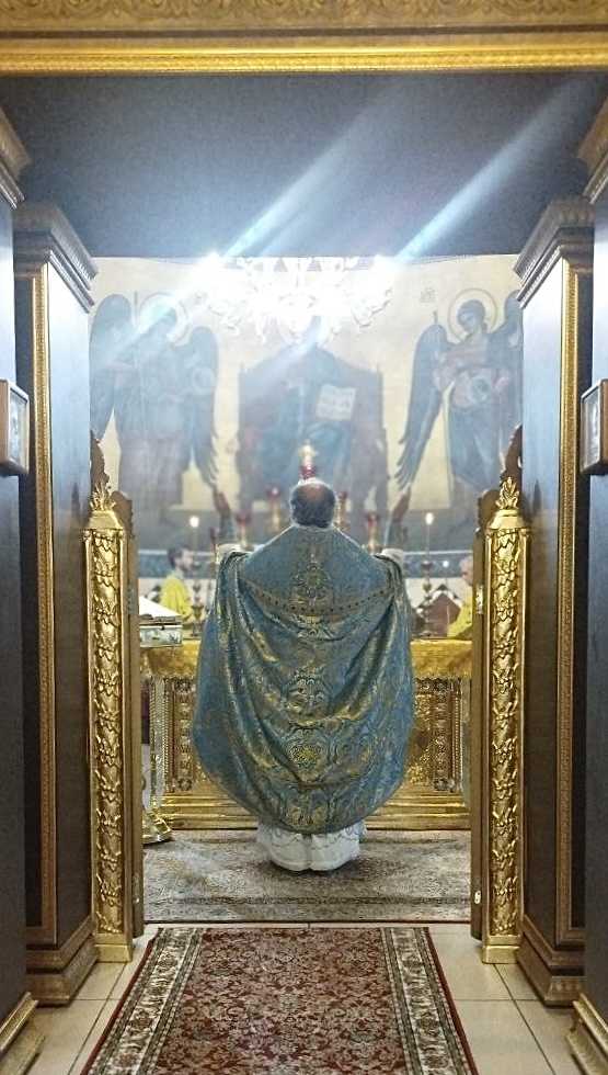 Празднование Казанской иконе Божией Матери.